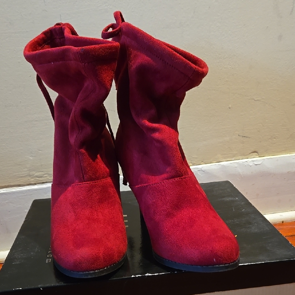 Elegant Red Suede Women's Ankle Boots